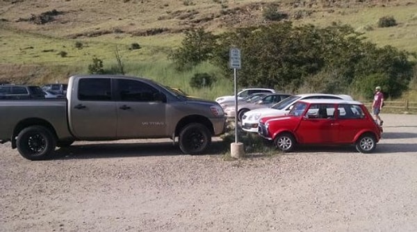 8. Огромные тачки.