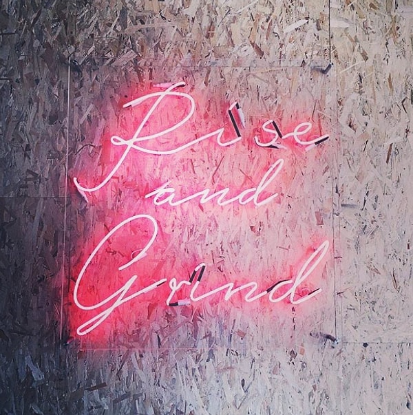 15. Создайте такой утренний распорядок, который мотивировал бы вас на то, чтобы продолжить здоровый образ жизни