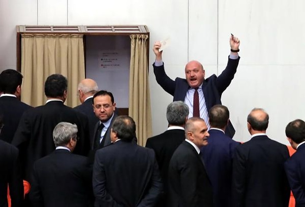 'Açık Oy' Krizi Damgasını Vurdu: Anayasa Teklifi Görüşmelerinde İlk Oylamadan Notlar