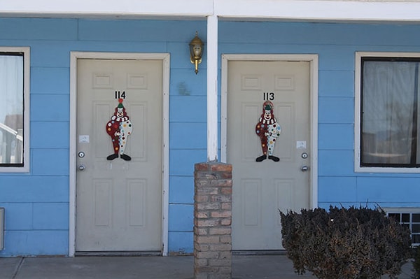 4. Почему? Да потому что это место просто кишит клоунами!