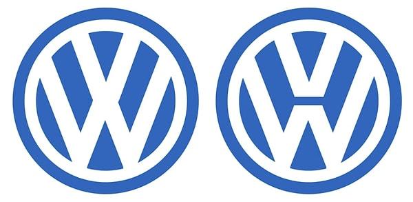 12. Volkswagen'in logosunda iki V arasında bir çizgi var. Pek çok insan ise logoyu ilk fotoğraftaki gibi bitişik hatırlıyor.