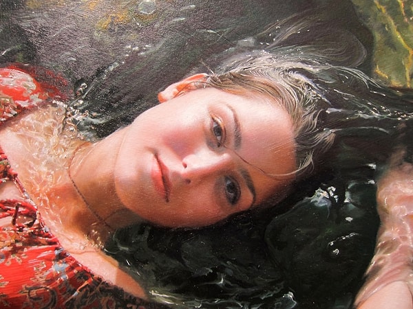 3. Чтобы действительно понять, что перед вами картина, а не фотография, нужно внимательно присмотреться к полотнам