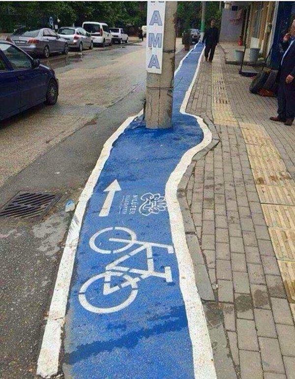 21. Nilüfer Belediyesi, bisiklet sürücülerinden pek hazzetmiyor anlaşılan.