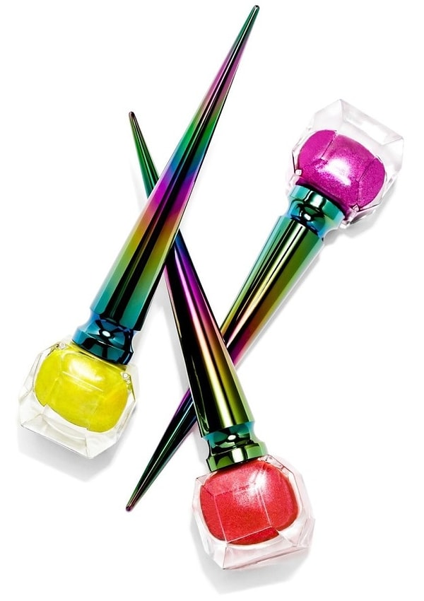 18. Кисти для этого лака для ногтей определенно сделаны из рога единорога