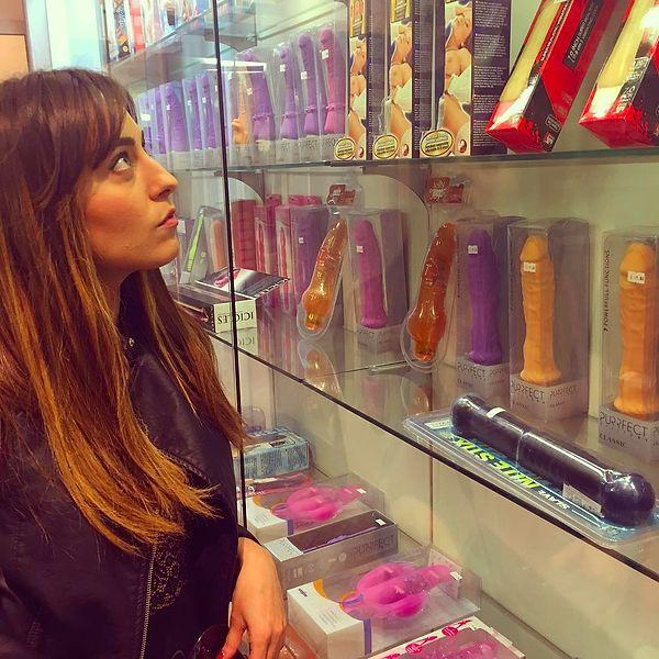 Paola, who often goes shopping, finds herself buying new dildos -as if she doesn't have any left in her place. She has spent thousands of Euros on dildos.