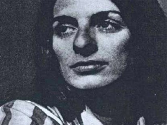 İntiharın nedenleri hakkında araştırma yapılırken yakınlarıyla konuşuluyor ancak kimsenin Christine'i intihara sürükleyen sürece dair kesin bir bilgisi yok.