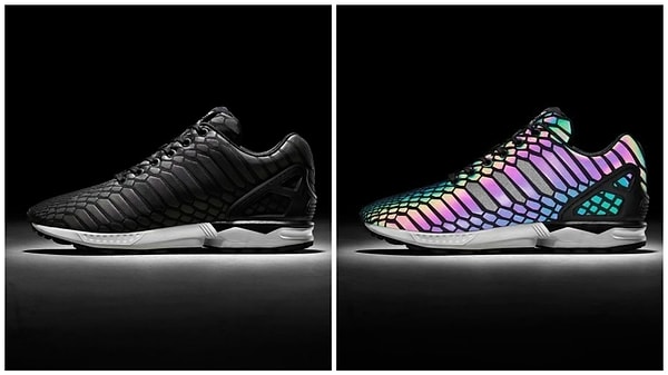 1. Кроссовки от Adidas, выполненные из материала изменяющего цвет