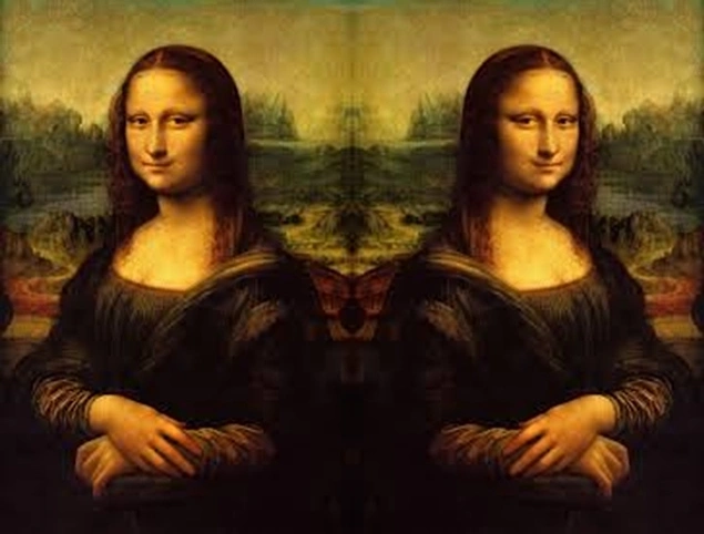Düşük çözünürlüklü bir Mona Lisa tablosunun simetriği alınıp birleştirilmiş hali şöyle:
