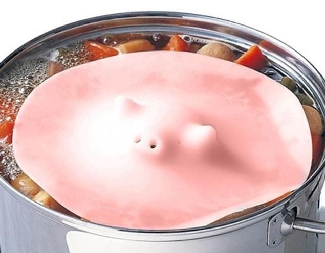 1. A melting pig face as you watch your food boil.😱