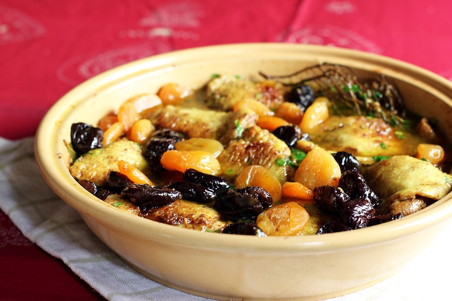 Aninda Tavuklari Pisirmisem Haciyi Da Carsiya Gondermisem Soylettiren 12 Tavuk Tarifi