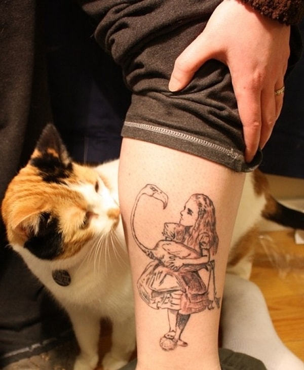 14. "Алиса в стране чудес" - Льюис Кэрролл