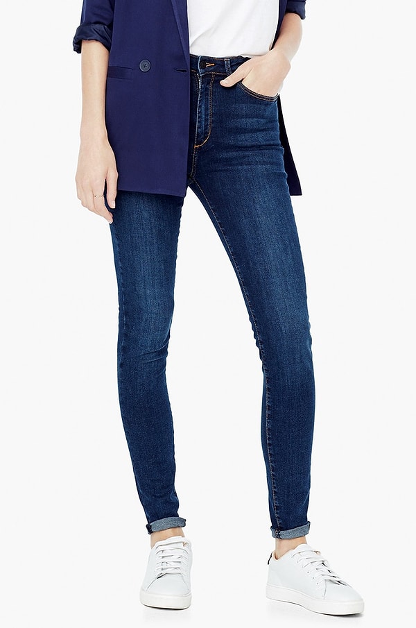 4. Синие джинсы