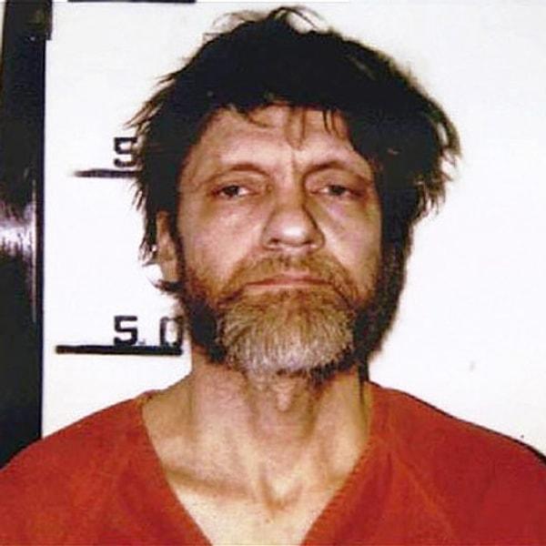 5. The Unabomber, Zodiac Katili, ve Tylenol diye bilinen kişiler Ted Kaczynski'den başkası değildi.