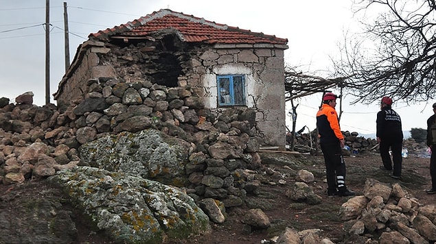 Taşağıl, Tuzla, Yukarı, Çam ve Gülpınar köylerinde hasar ile yıkım meydana geldi.