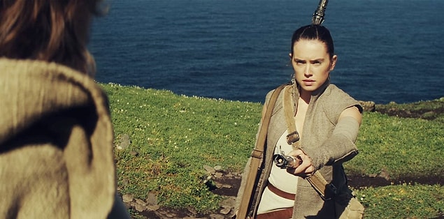 Biliyorsunuz, önce The Force Awakens, sonra Rogue One ile o çok uzak galaksiye geri dönme şansına erişmiştik.