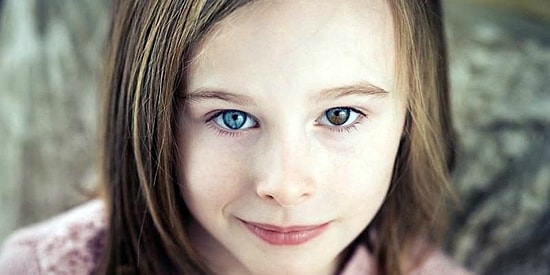 Люди с разным цветом глаз: кто они на самом деле?