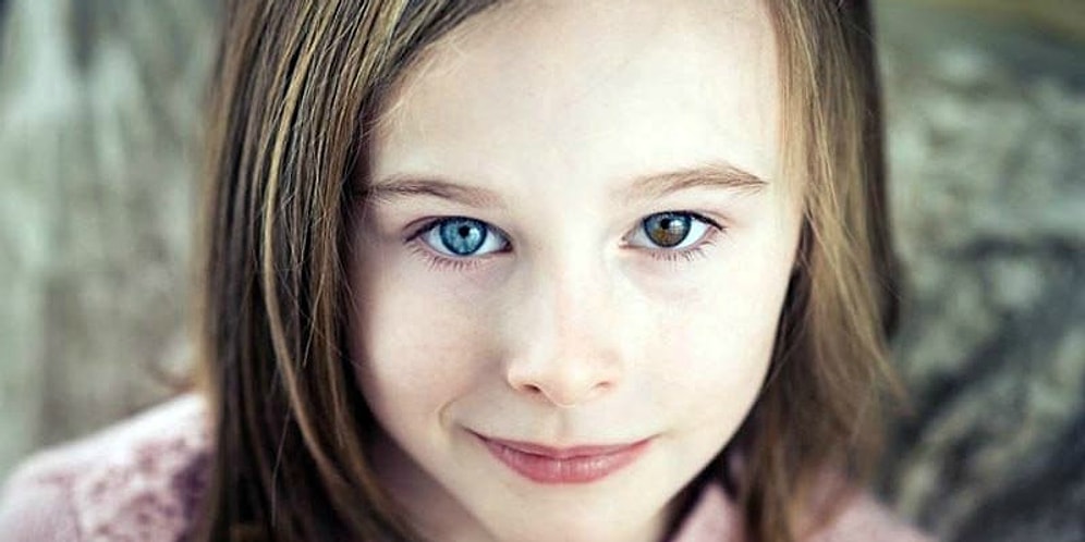 Люди с разным цветом глаз: кто они на самом деле?