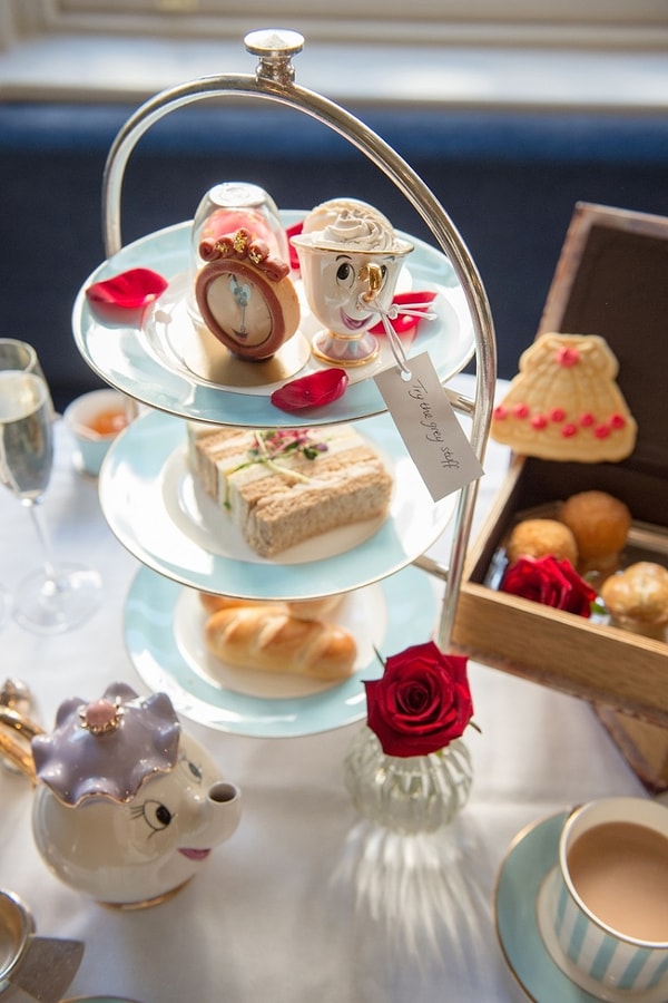 2. Даже Чип тут будет говорить вам "Попробуй вон ту серенькую", совсем как в фильме!