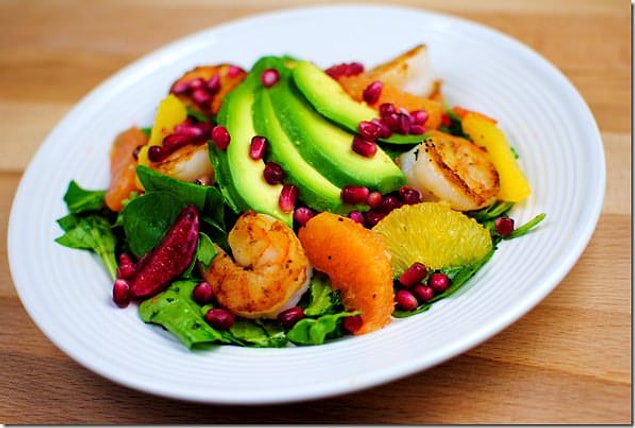 1. Greyfurt ve nar salatanın asit dengesini belirleyecektir.