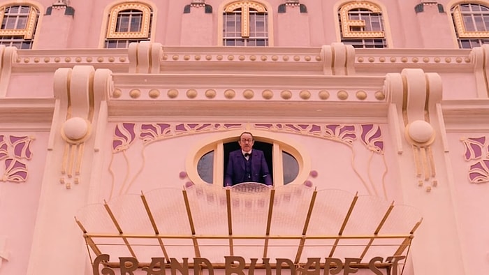 Wes Anderson'ın Filmlerinde Kullandığı Pencereler