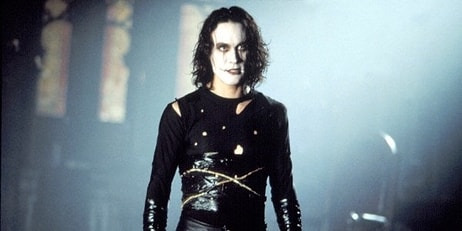 25 потрясающих артистов, которые скончались на сцене