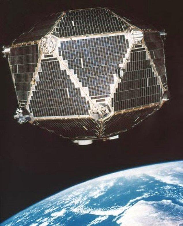 Gönderilen 12 adet Vela uydusu özelliklerine göre iki gruba ayrılıyordu;