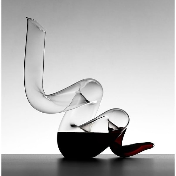 20. А этот графин очень смахивает на удава.