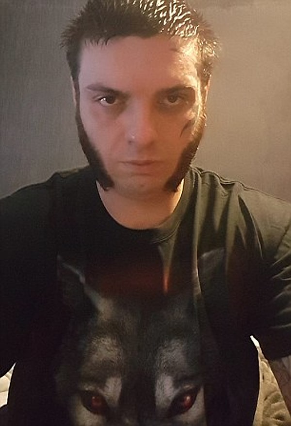 Ситуация весьма пикантная, не так ли? Особенно если учесть, что Adam дал согласие на подобного рода эксперименты не от большого желания, а просто потому что Beatrice начала его шантажировать.