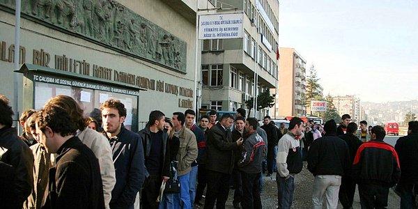 Türkiye'nin iş gücü 30 milyon 781 bin kişi olduğuna göre, gerçek işsizlik oranını da hesaplayalım: