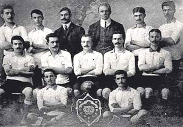 1. Türkiye’de ilk futbol maçı İzmir’de İngilizler arasında oynandı.