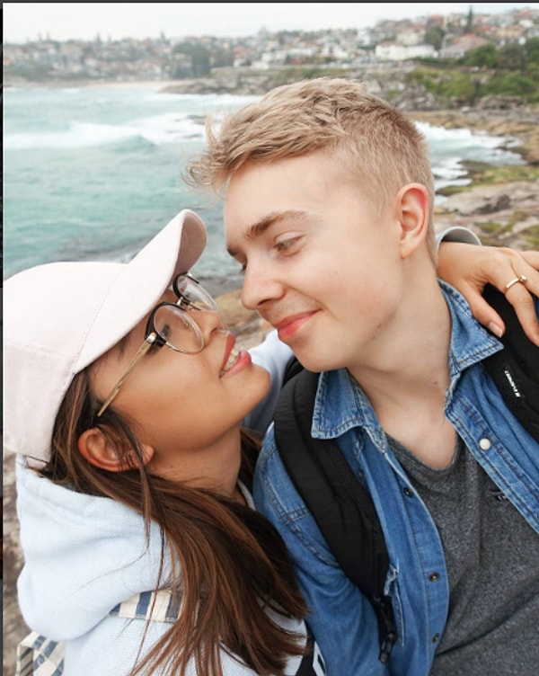 10. Подумать только, а ведь девушка могла и не отправить этот твит… Все-таки жизнь удивительная штука, как ни крути!