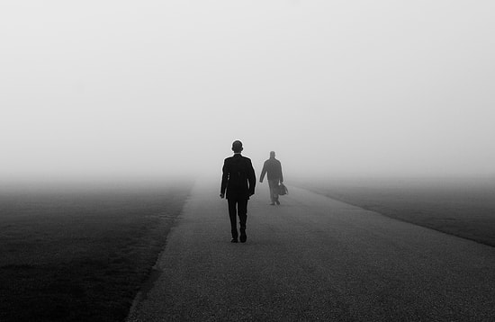 Türkiye'nin Mutluluk Karnesi Açıklandı! Eğitim Seviyesi Arttıkça Mutluluk Azalıyor