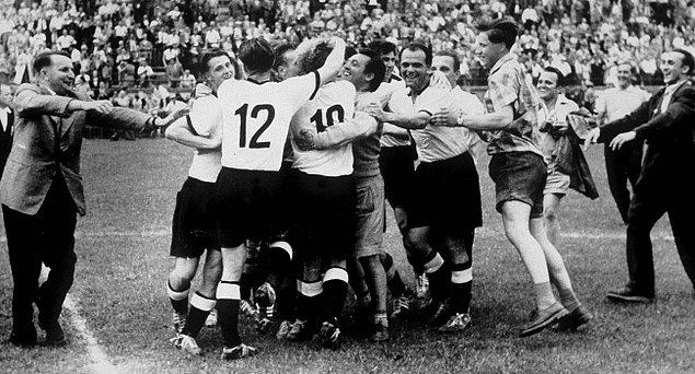 26 Haziran 1954'te oynanan ve 7-5 sona eren Avusturya - İsviçre maçı, Dünya Kupası'nın en gollü maçı olma özelliğini taşıyor.