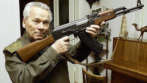 13. Dünyanın en yaygın tüfeği olan Kalaşnikof’un (AK-47) ortalama fiyatı 534 dolar.