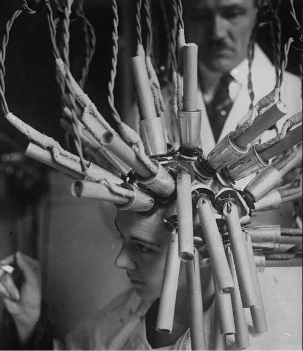 10. Химическая завивка волос