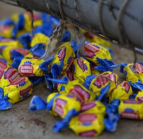 2. Опра Уинфри боится жевать жвачку