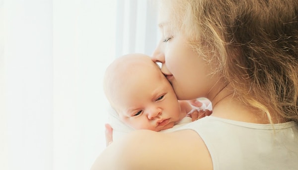 10. «Так что, значит у детей, появившихся на свет с помощью кесарева, не может быть дня рождения, раз уж их никто не рожал?»