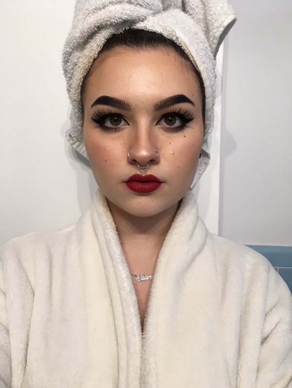 8. Твой мозг будет обманывать тебя, удтверждая, что эти картинки одинаковые.