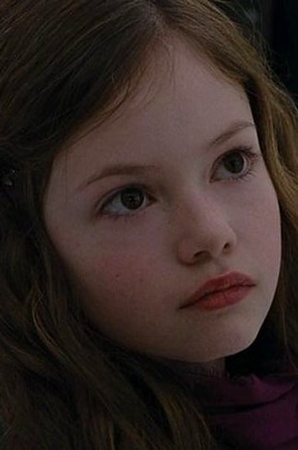 15. Малышка-робот и МакКензи Фой (Ренесме Каллен)