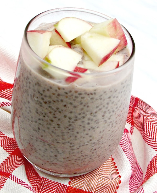 2. Яблочный пудинг с корицей и семенами чиа