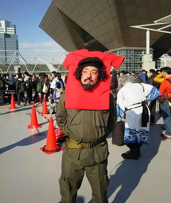 14. "Футболка Че Гевара"