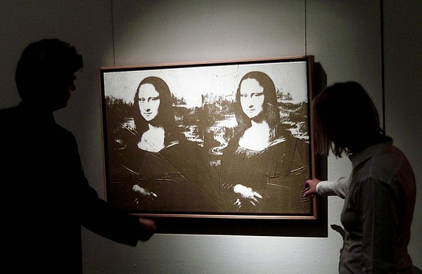 Искусствовед Джонатан Джонс согласен с тем, что его теория довольно гибкая.