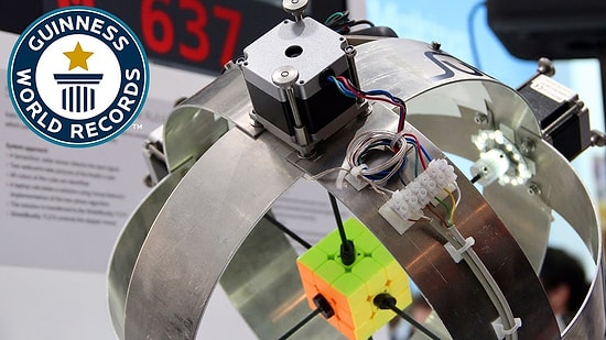 Dünyanın 'En En Hızlı' Rubik Küpü Çözen Robotu: 0.637 Saniye