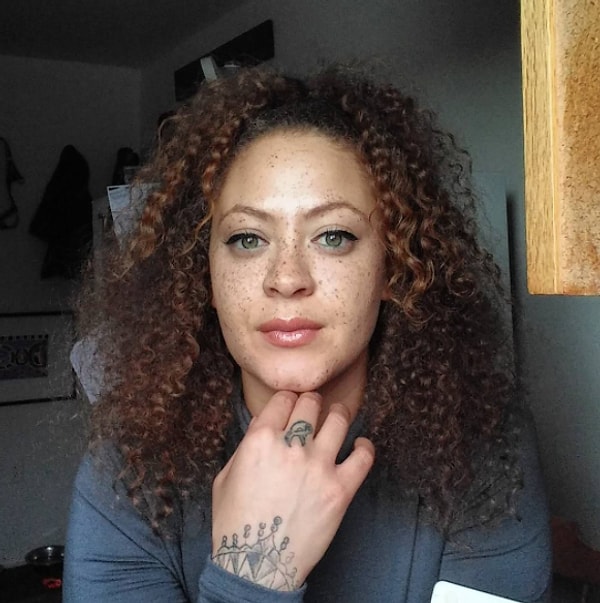 12. Эти веснушки натуральные или нет?