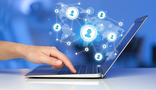 8. Напомним, в прошлом Facebook уже добавил функцию «реакции», позволяя пользователям выражать свои эмоции по отношению к той или иной записи в новостной ленте.