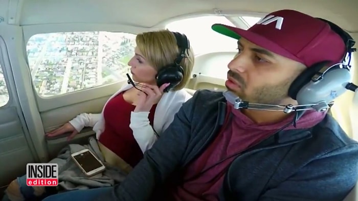 Sürpriz Yapıp Uçakta Evlilik Teklifi Yapacakken Romantizmin İçine Eden Adam