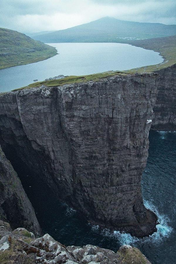27. Sørvágsvatn Gölü - Faroe Adaları (Danimarka)