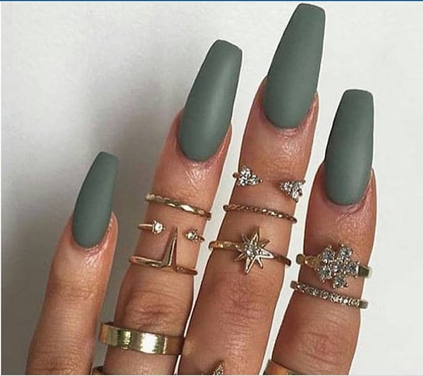 1. Матовый зеленый - беспроигрышный вариант!