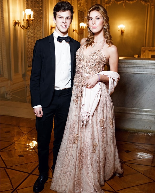 6. Григорий Верник встречается с ученицей Московской экономической школы Анастасией Горшковой