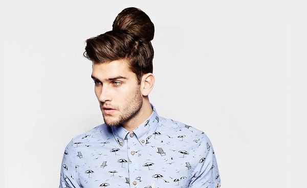 6. Магазины мужской одежды так хорошо научились предсказывать мужские желания, что начали продавать МУЖСКИЕ бублики для волос! И поверишь ли теперь ты, что волосы этой модели накладные?